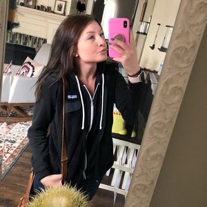 Meet your posher - Presley